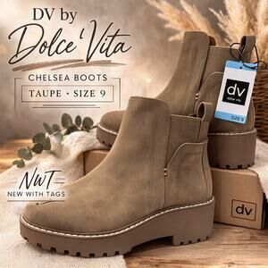 NWT DV by Dolce Vita Chelsea Boots – Size 9 (Taupe Rancher).